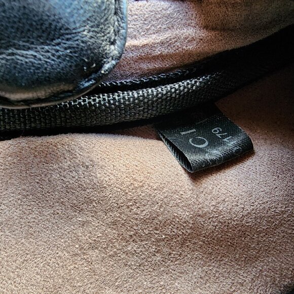 Gucci GG Signature Belt Bag with Double Pocket - Picture 9 of 11